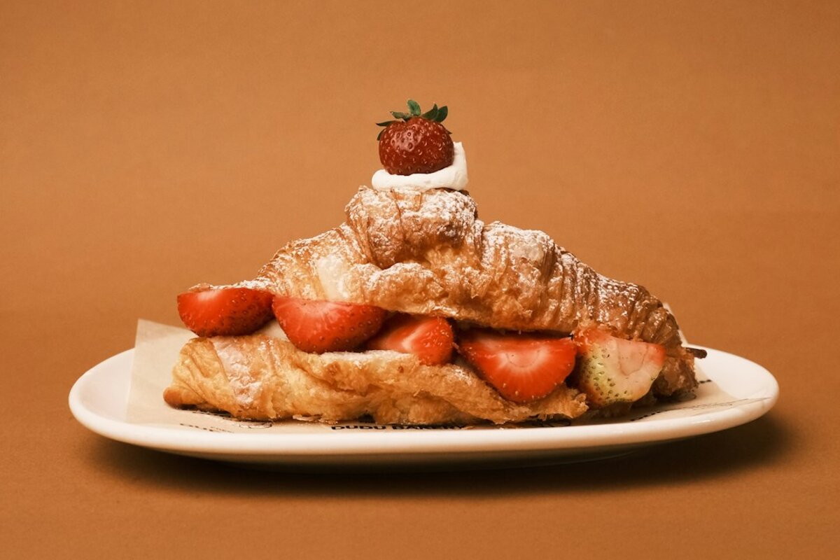 Runebergstårta med ljus